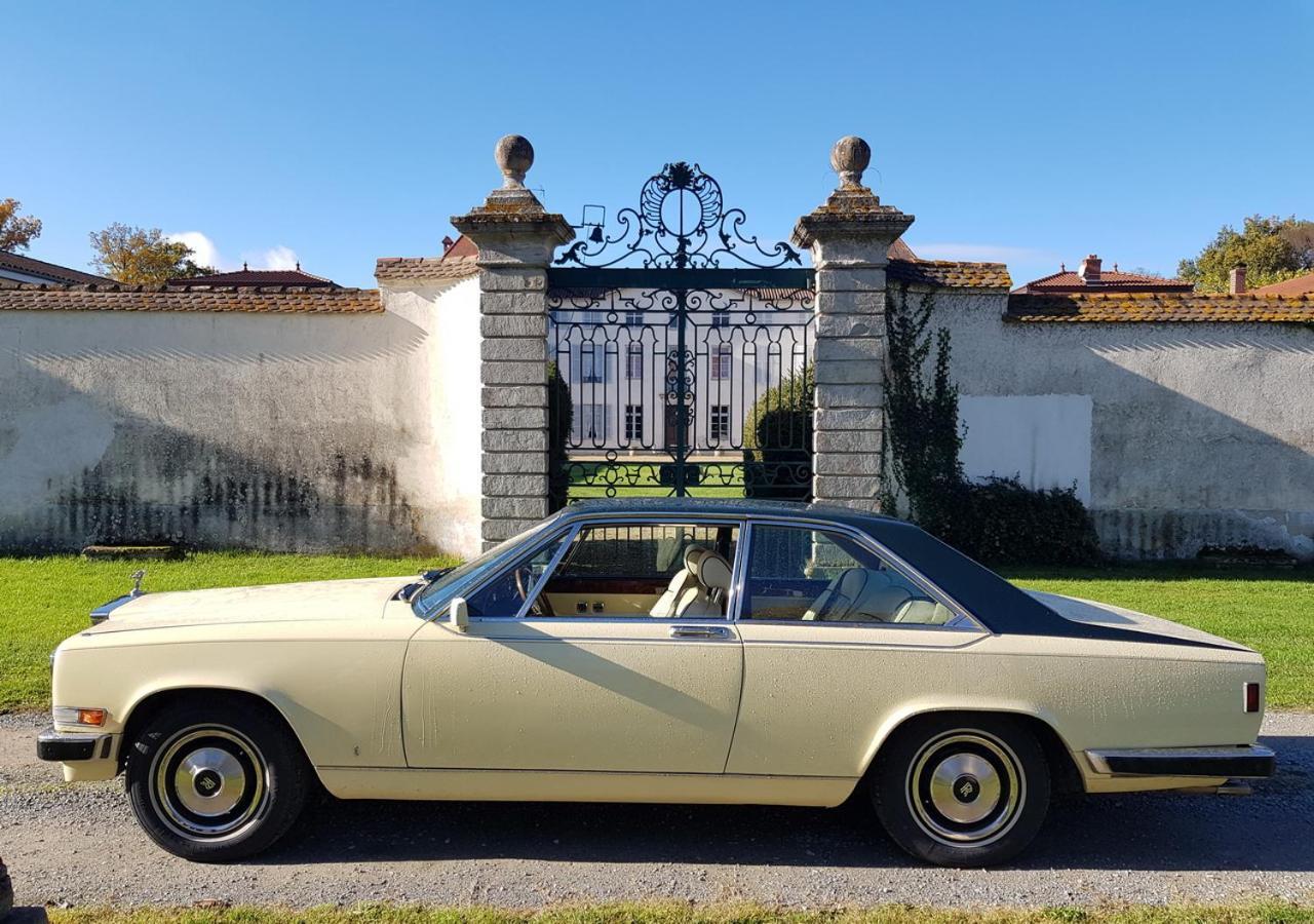 Chateau Des Perichons Poncins Exterior foto
