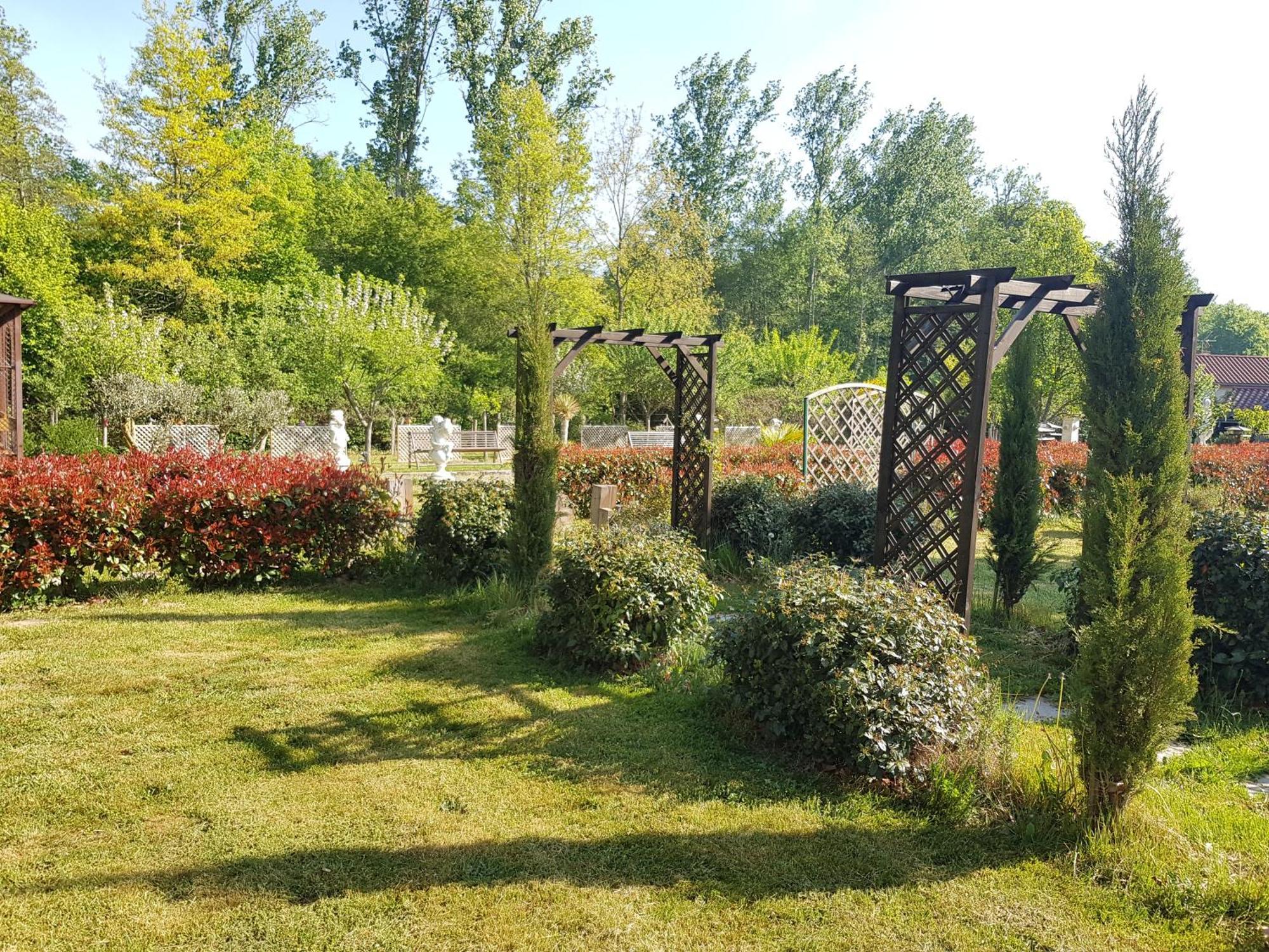 Chateau Des Perichons Poncins Exterior foto